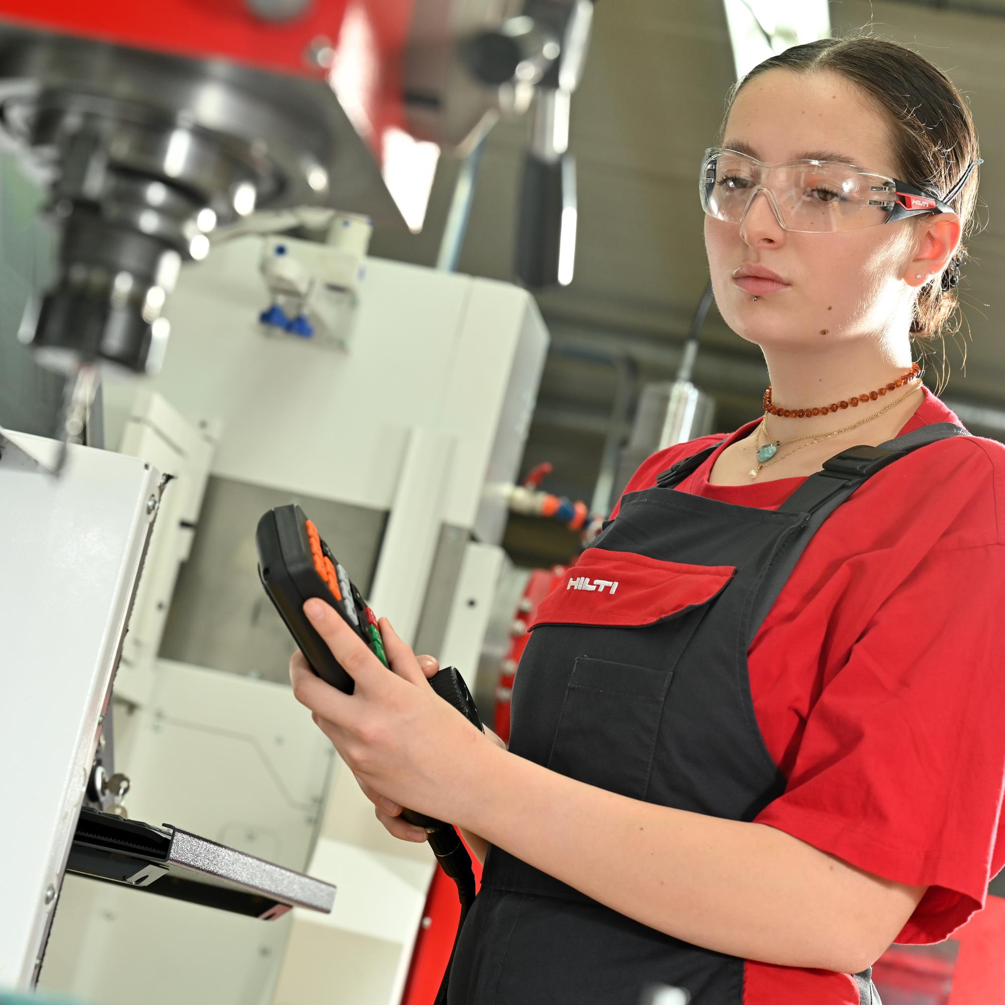 2021 11 HILTI Lehrlingsausbildung 076