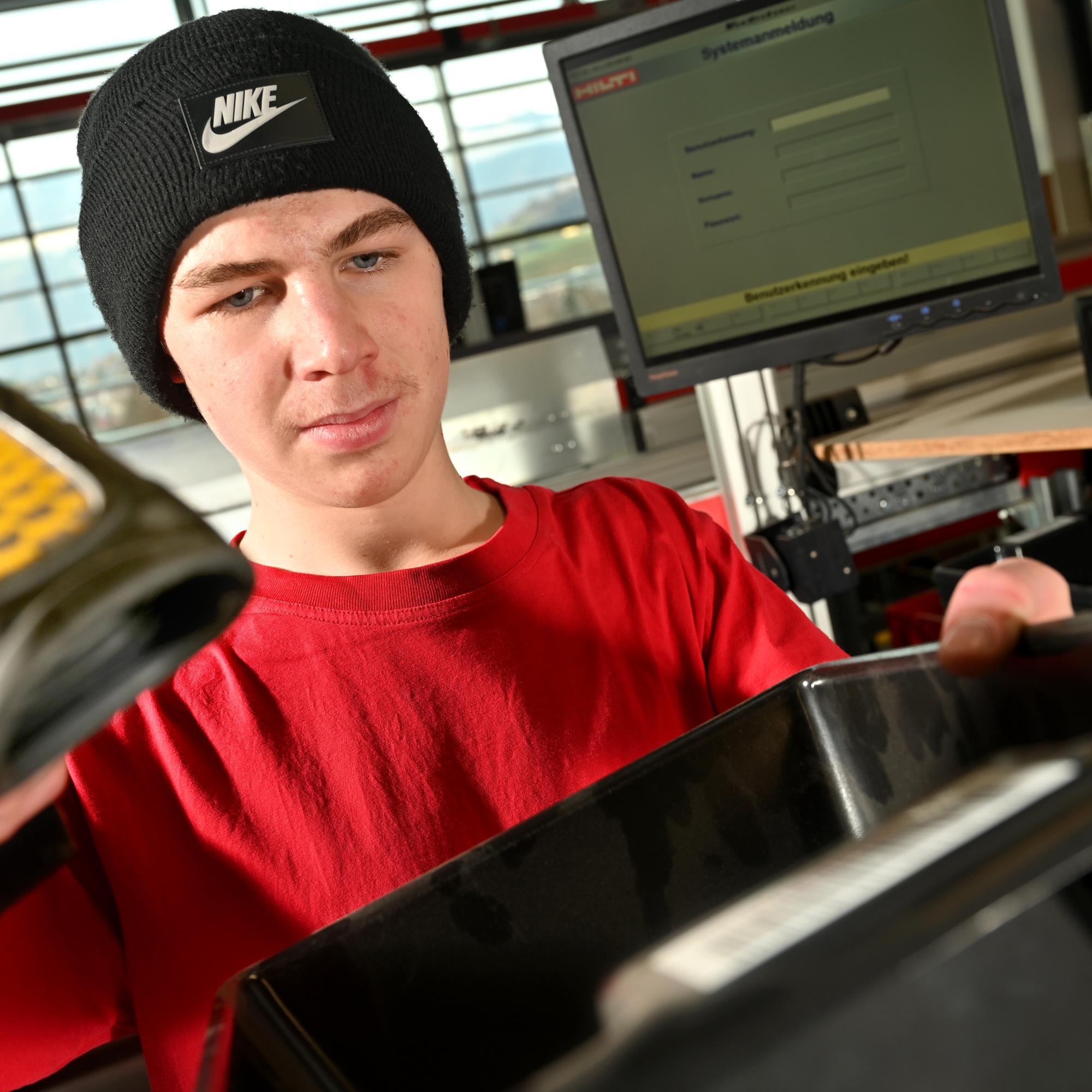 2021 11 HILTI Lehrlingsausbildung 118