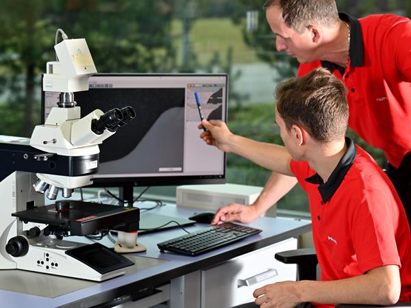 2021 11 HILTI Lehrlingsausbildung 036 (1)