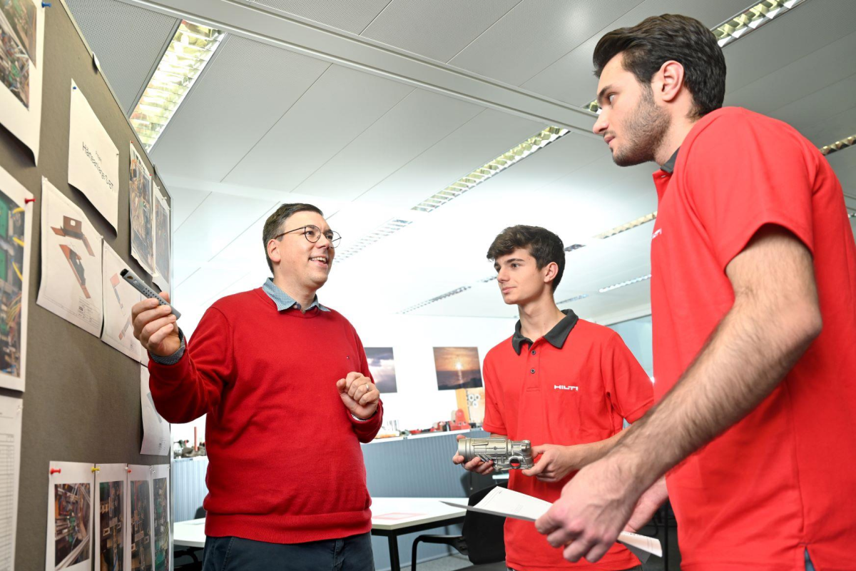 2021 11 HILTI Lehrlingsausbildung 069B (1)