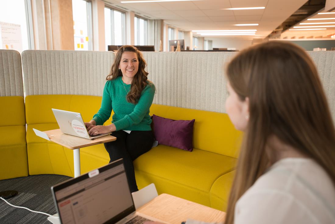 Plano Female Employees Chatting Happy 2