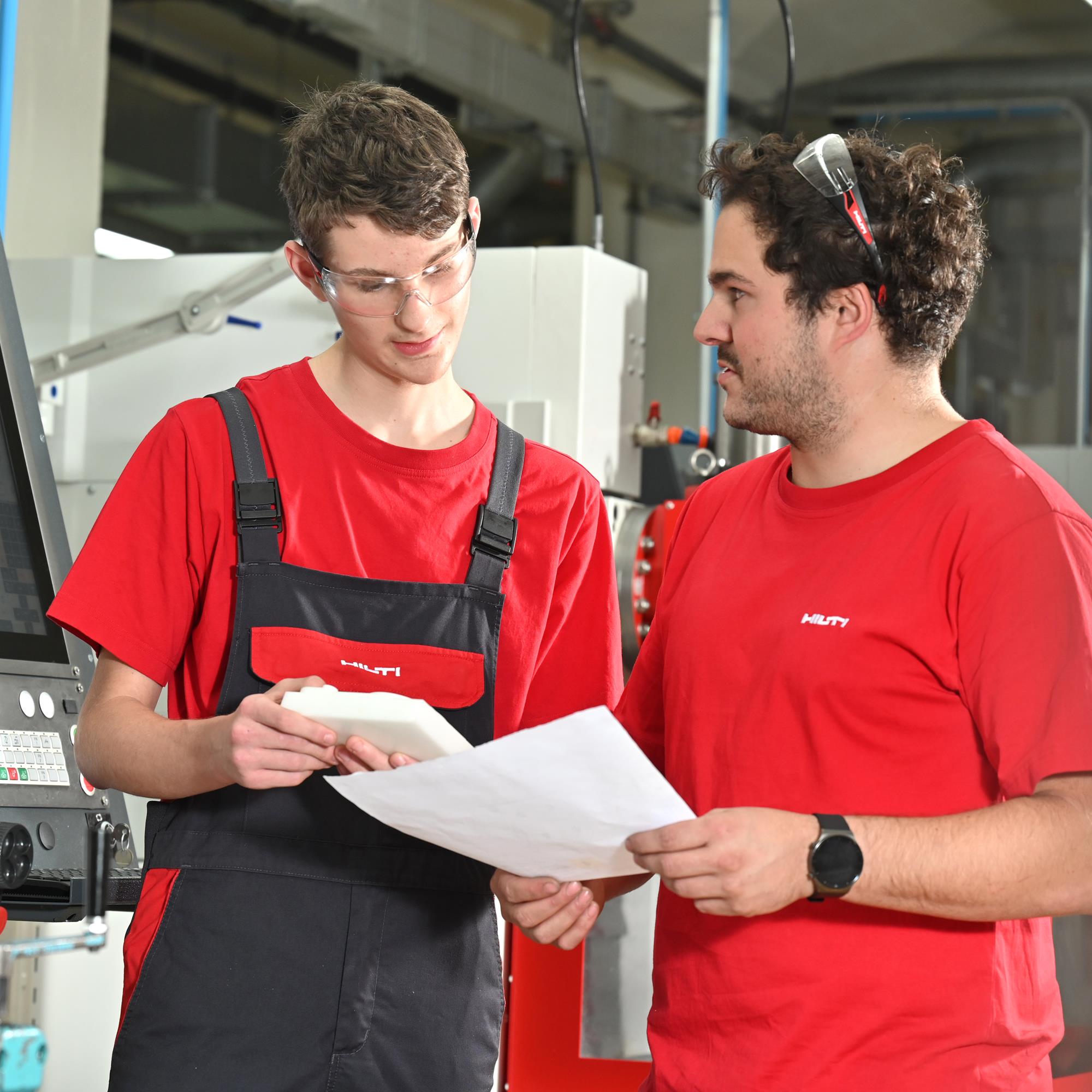 2021 11 HILTI Lehrlingsausbildung 093