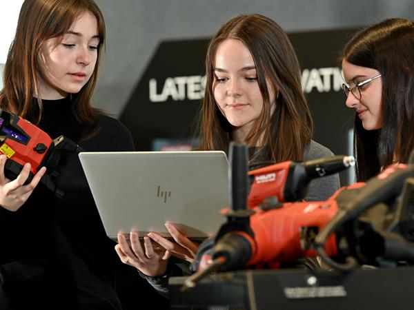 2021 11 HILTI Lehrlingsausbildung 014