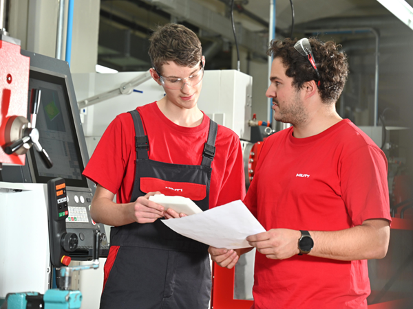 2021 11 HILTI Lehrlingsausbildung 093 (1)